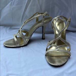 Vintage 2003 prom shoes! Gold heals! Go great with a wedding dress!